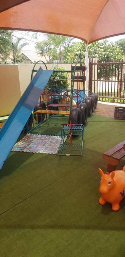 Africas Eden Guesthouse Mookgophong Dış mekan fotoğraf