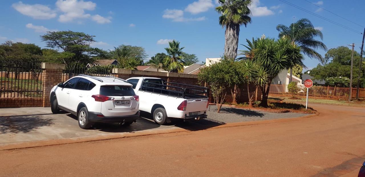 Africas Eden Guesthouse Mookgophong Dış mekan fotoğraf