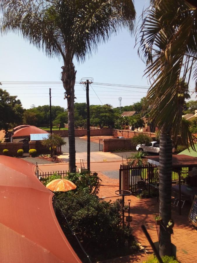 Africas Eden Guesthouse Mookgophong Dış mekan fotoğraf