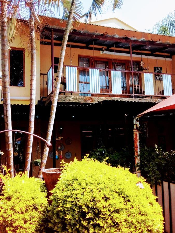 Africas Eden Guesthouse Mookgophong Dış mekan fotoğraf