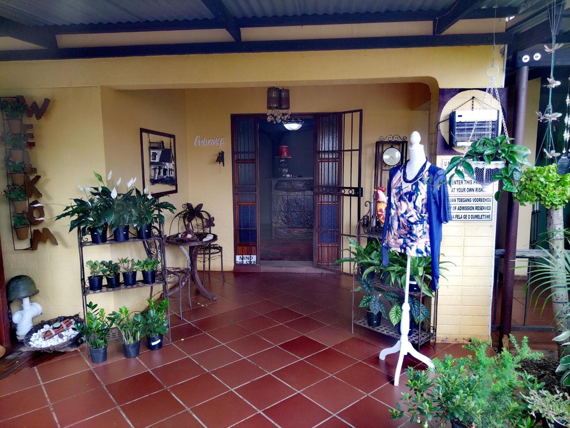 Africas Eden Guesthouse Mookgophong Dış mekan fotoğraf