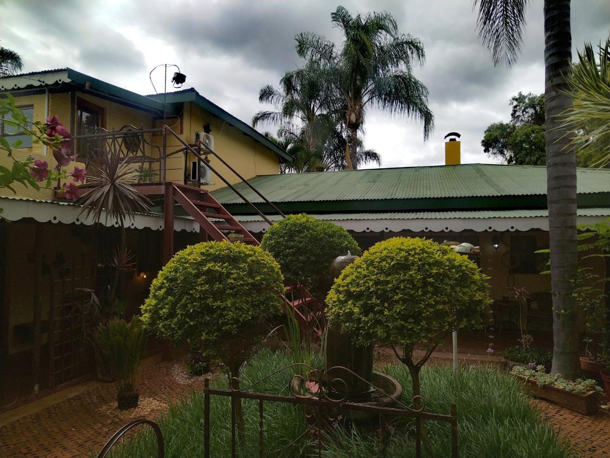 Africas Eden Guesthouse Mookgophong Dış mekan fotoğraf